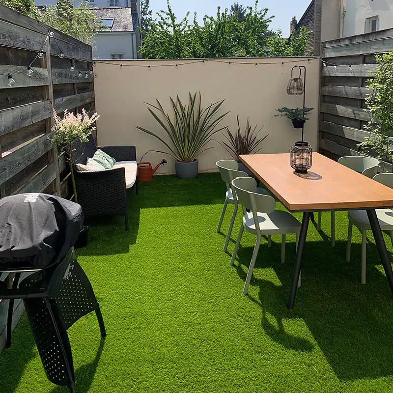 Gazon synthétique pour terrasse à Beynac